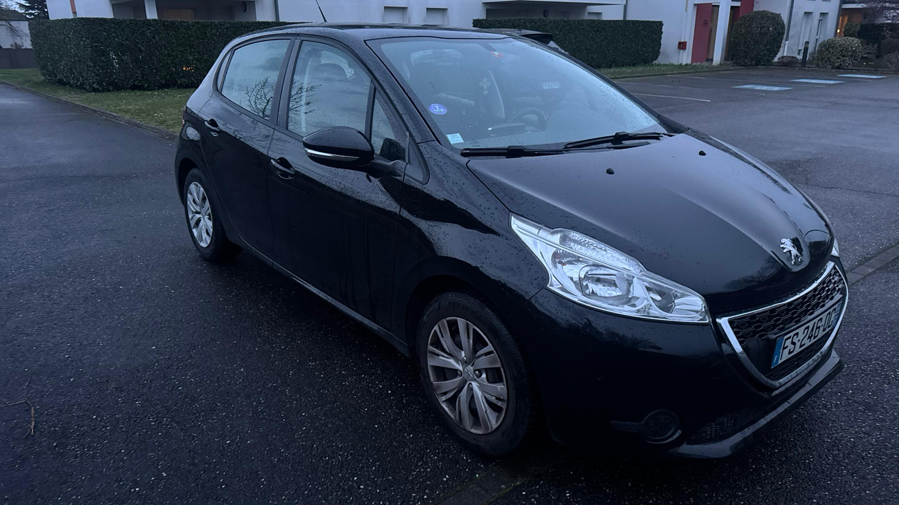 Peugeot 208 2014 à Mulhouse