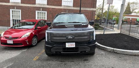 Ford F-150 Lightning 2024