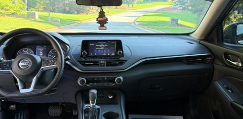 Nissan Altima 2021