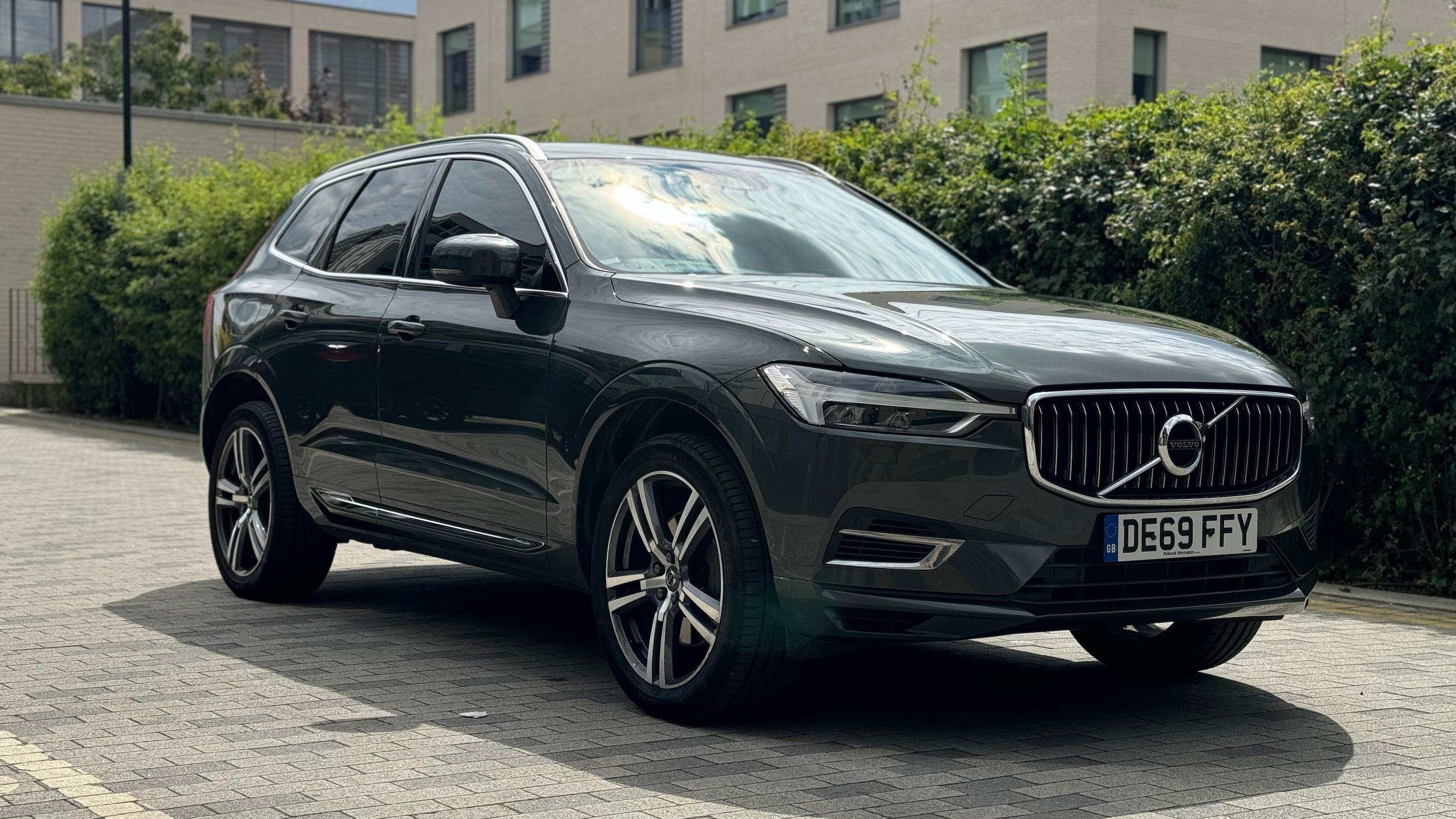 Volvo XC60 2020 in London