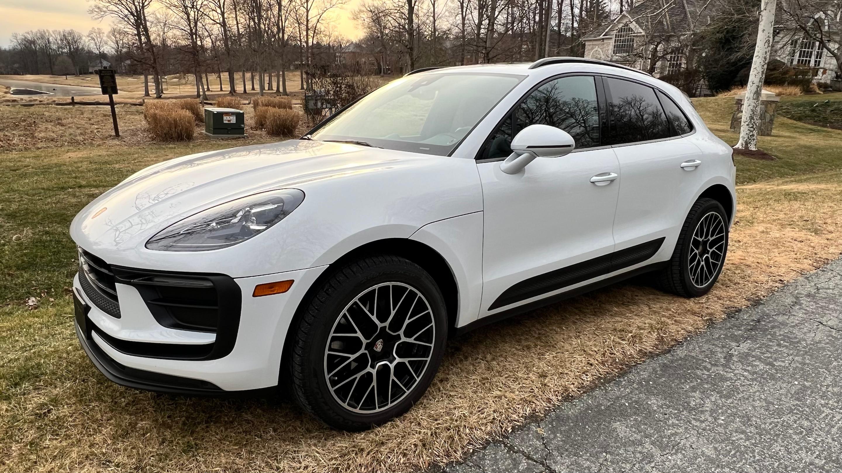 Porsche Macan 2022 in Bethesda, MD