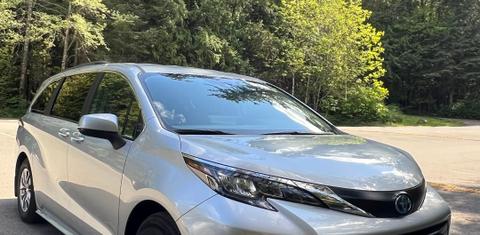 Toyota Sienna 2024