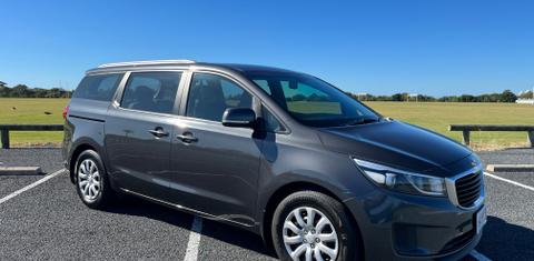 Kia CARNIVAL 2017