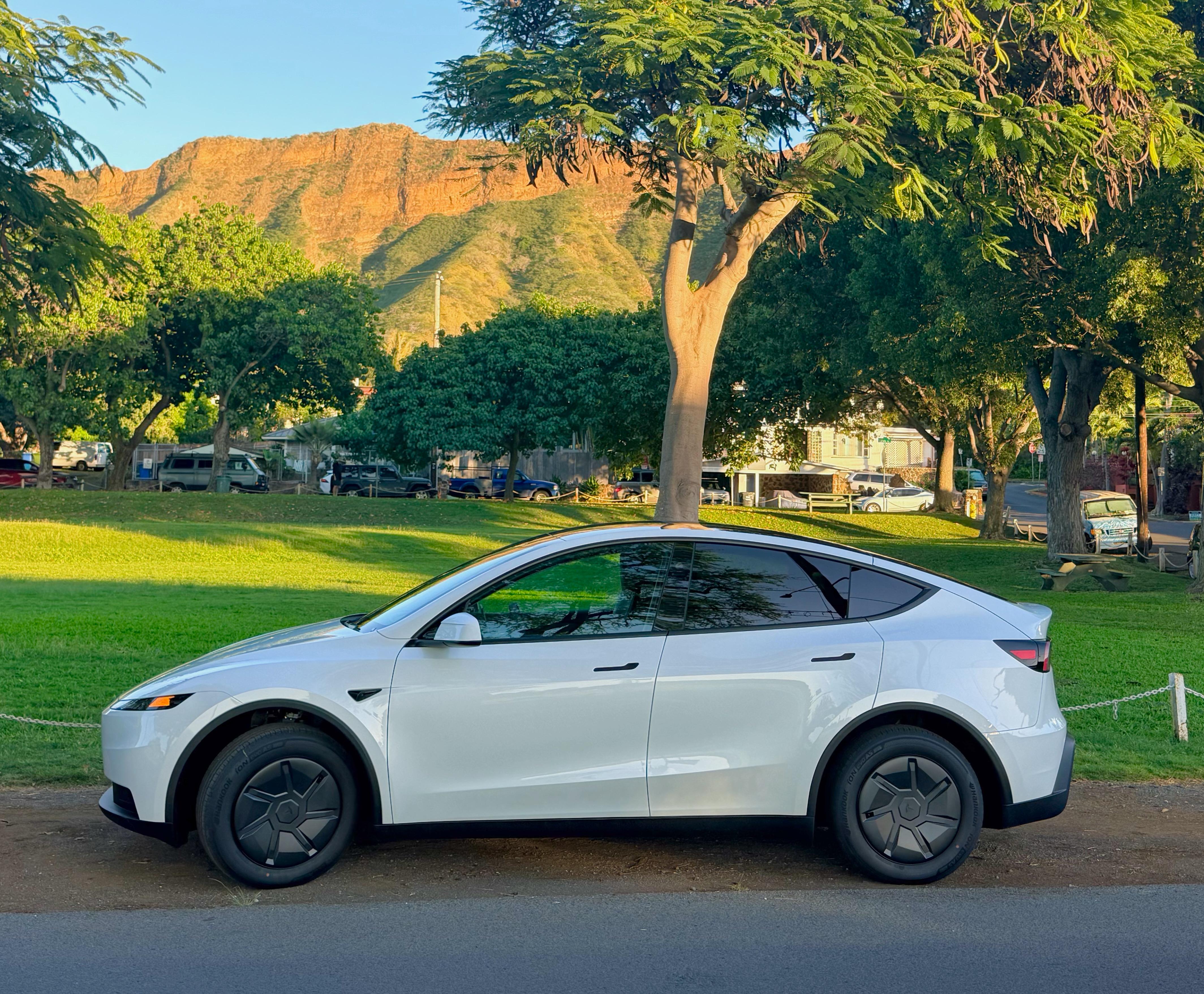 Tesla Model Y 2026 in Kailua-kona, HI