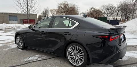 Lexus IS 2022