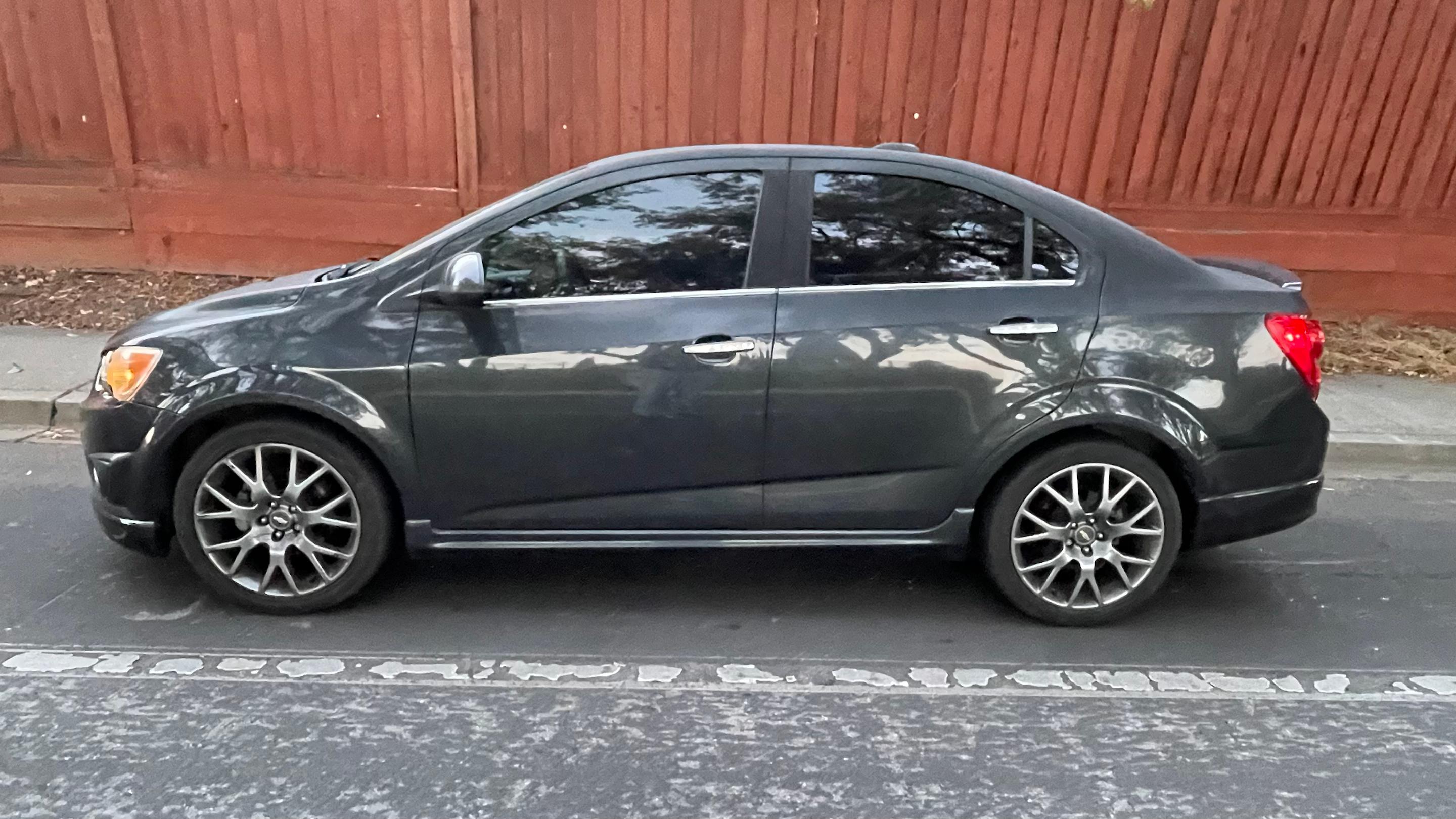 Chevrolet Sonic 2015 in 