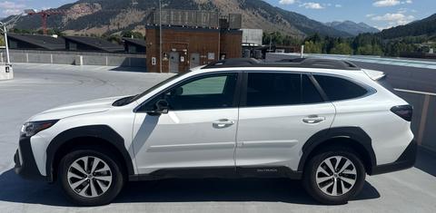 Subaru Outback 2025