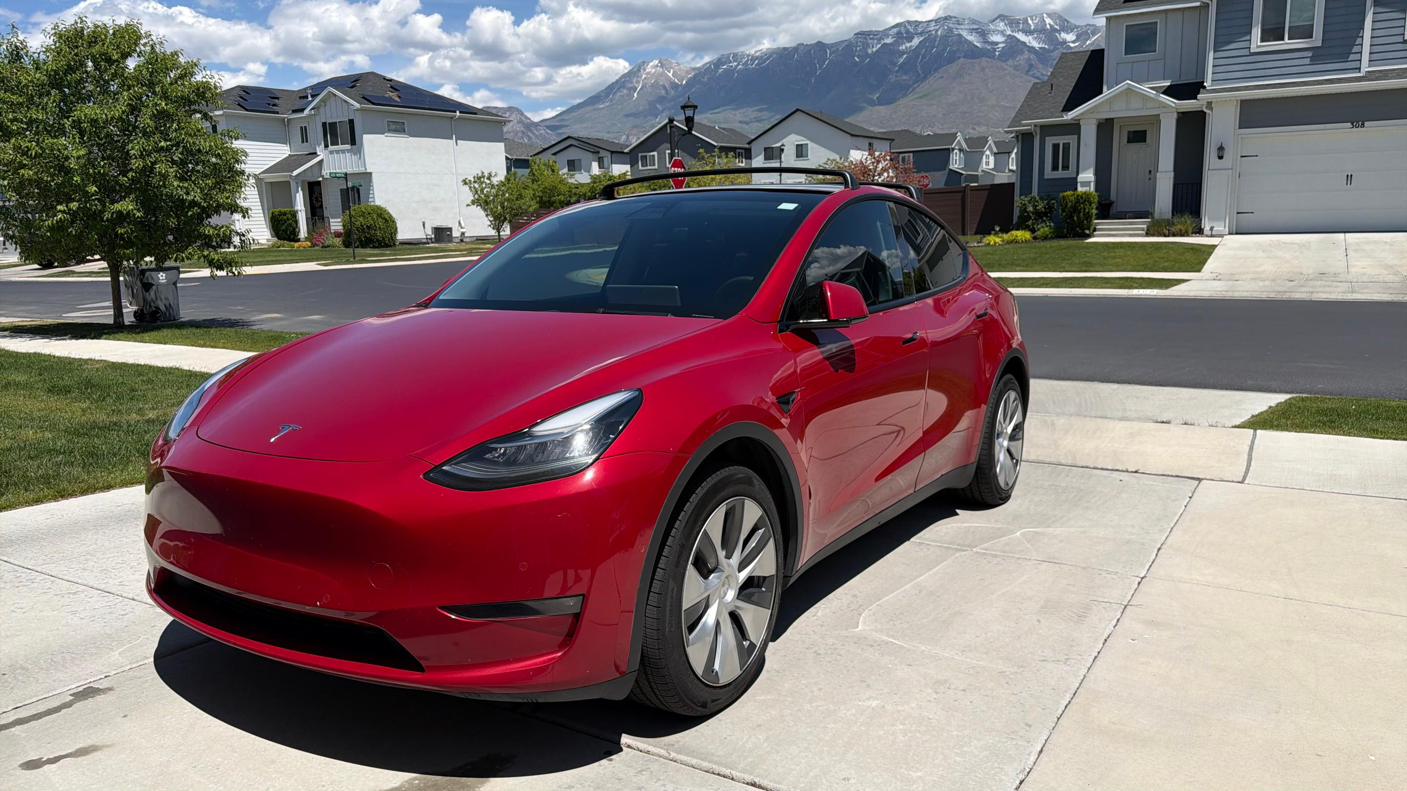 Tesla Model Y 2022 in Vineyard, UT