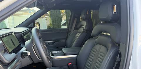 Rivian R1S 2026