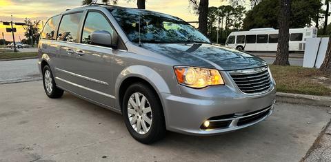 Chrysler Town & Country 2016