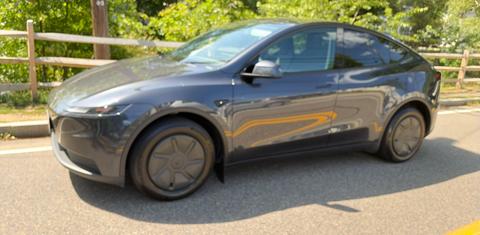 Tesla Model Y 2026