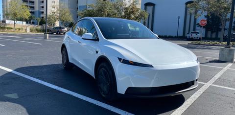 Tesla Model Y 2026