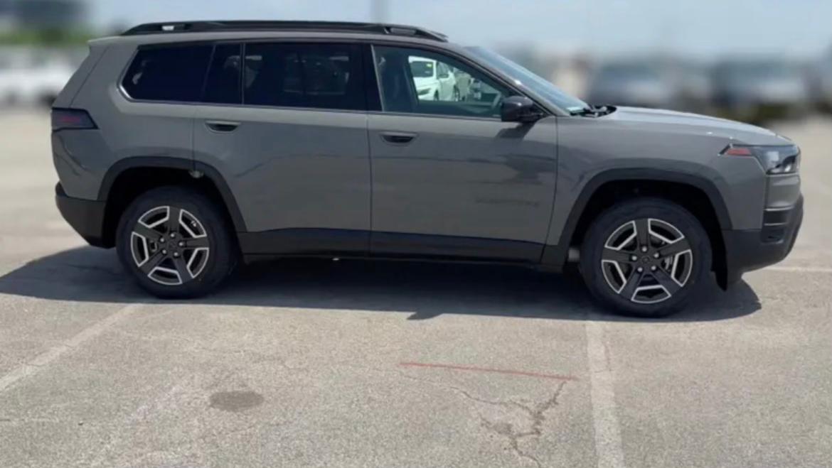 Jeep Cherokee 2026 in Wichita, KS
