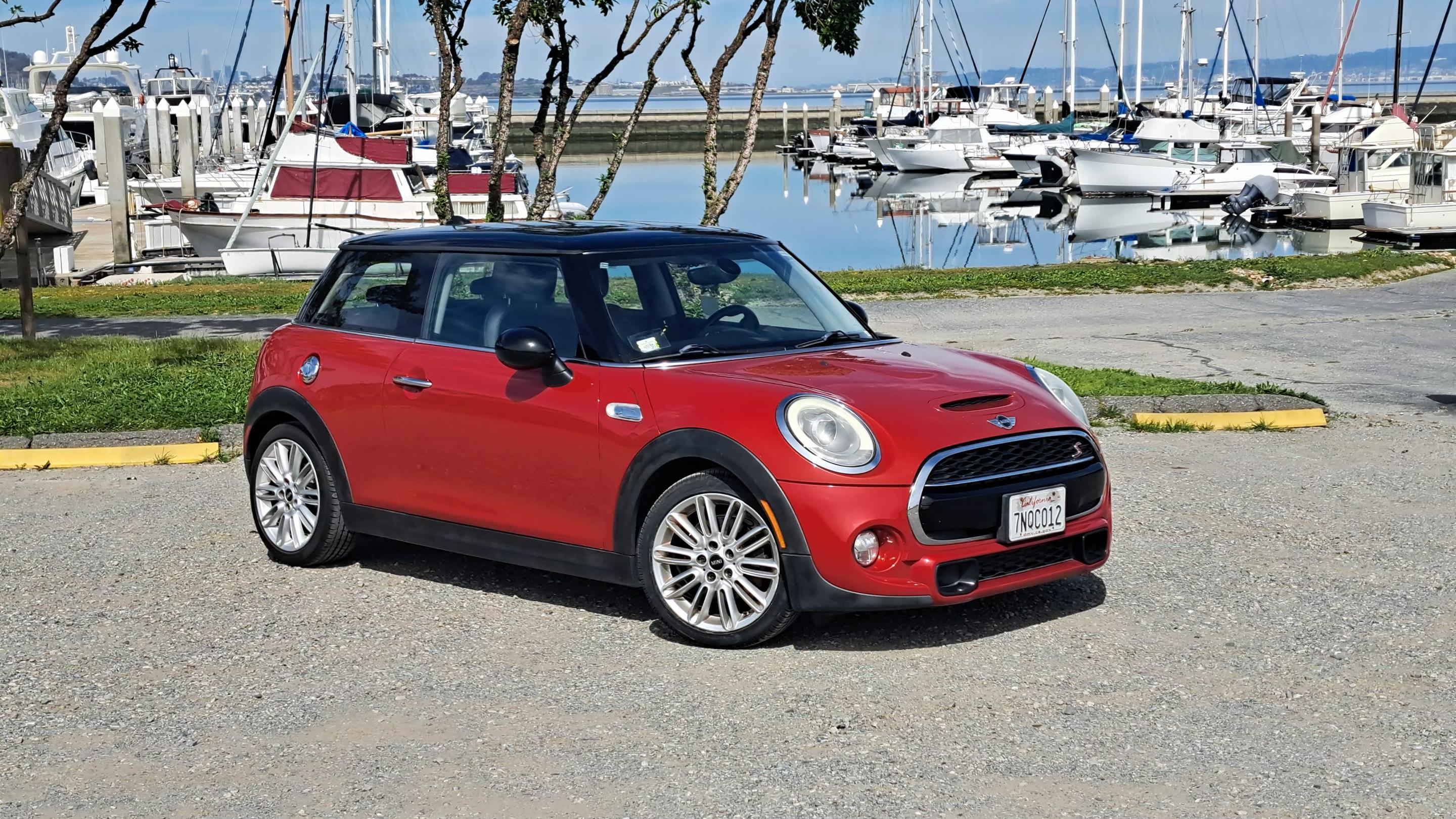 MINI Hardtop 2 Door 2015 in South San Francisco, CA