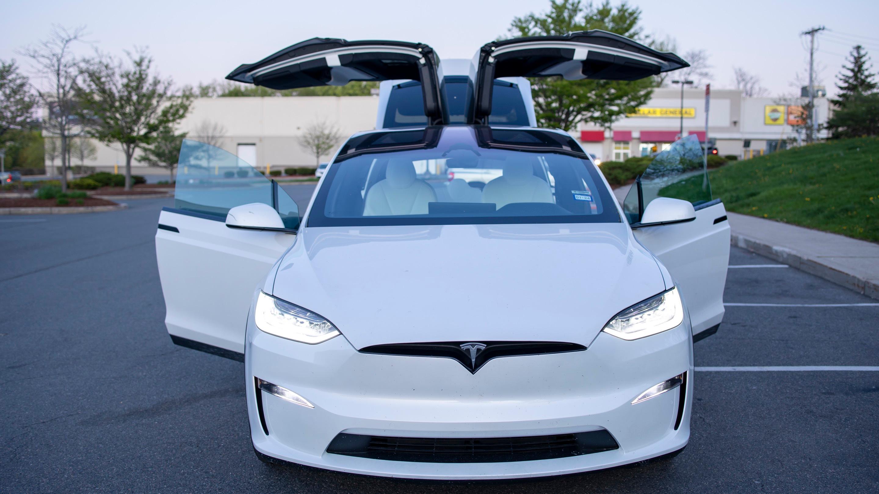 Tesla Model X 2023 in Everett, MA