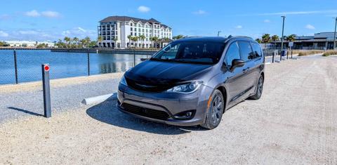 Chrysler Pacifica 2019