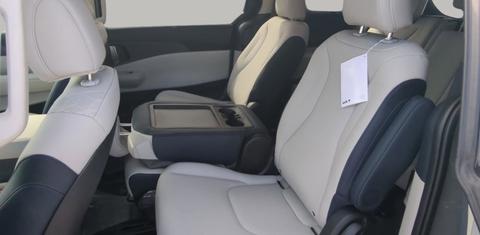 Kia Carnival Hybrid 2026