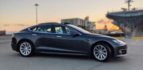 Tesla Model S 2017