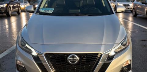 Nissan Altima 2021