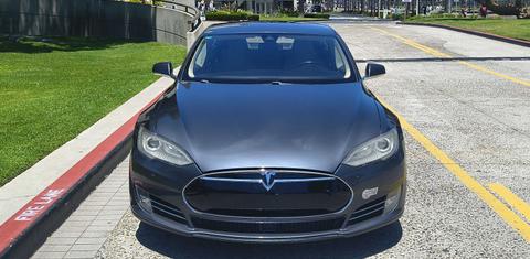 Tesla Model S 2014