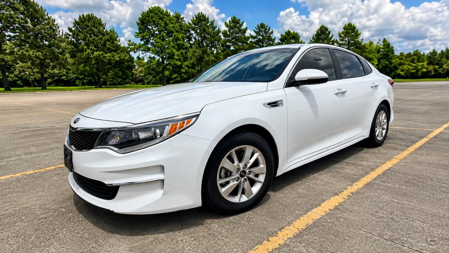 Kia Optima 2018 in Tomball, TX