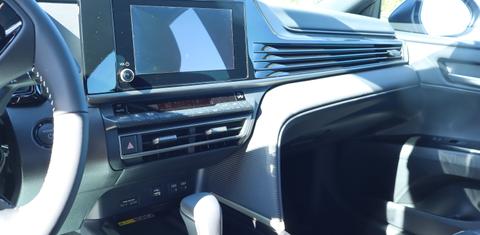 Toyota Camry Hybrid 2026
