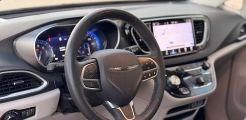 Chrysler Voyager 2023