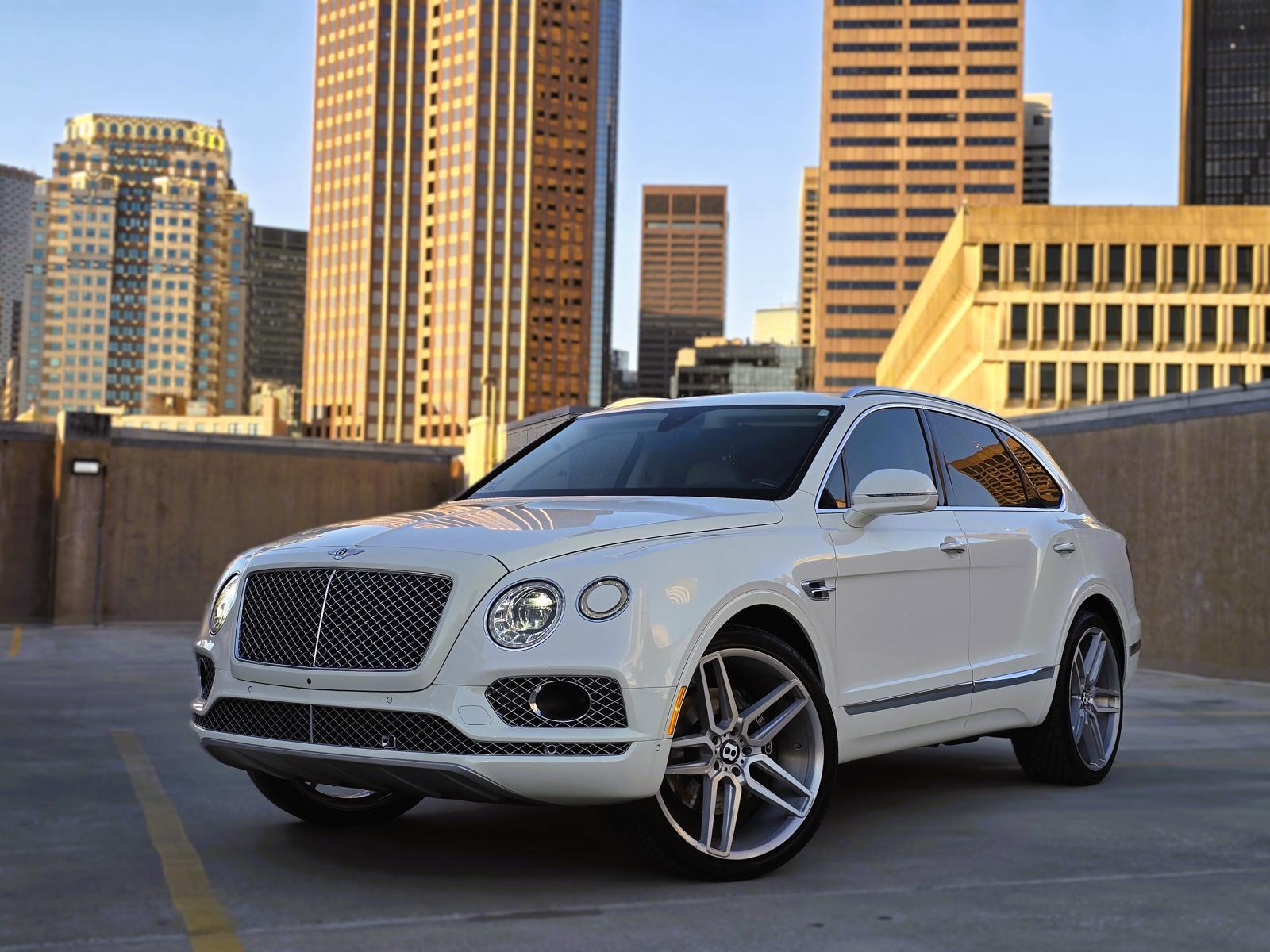 Bentley Bentayga 2018 in Swampscott, MA