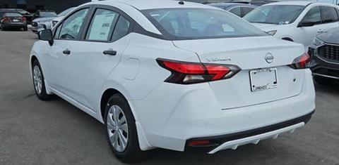 Nissan Versa 2025
