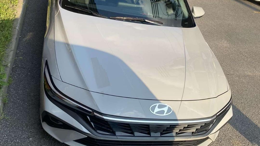 Hyundai Elantra 2024 à 