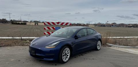 Tesla Model 3 2022