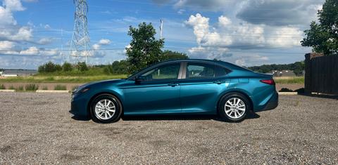 Toyota Camry Hybrid 2025