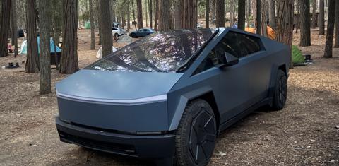 Tesla Cybertruck 2026
