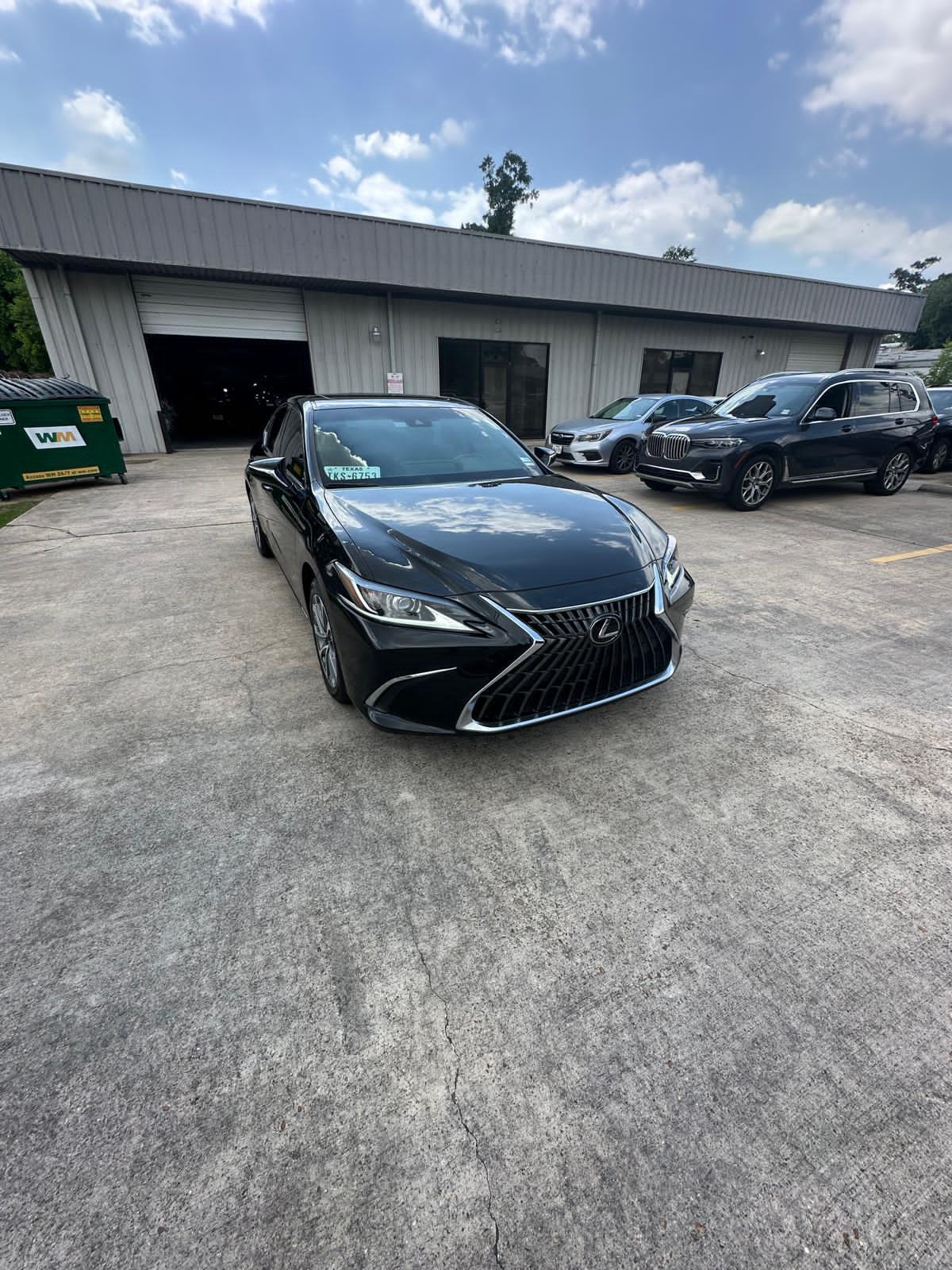 Lexus ES 2023 in 