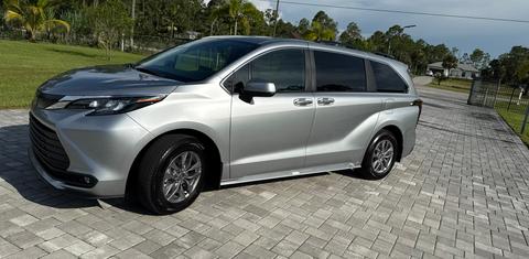 Toyota Sienna 2025