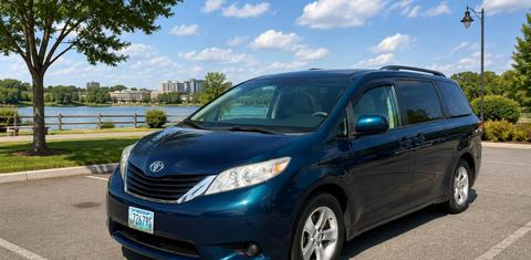 Toyota Sienna 2012