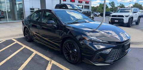 Toyota Camry Hybrid 2026