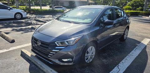 Nissan Versa 2024