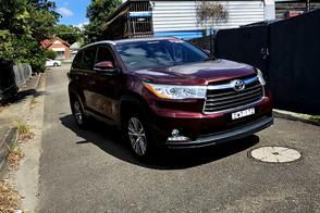 Toyota Highlander car