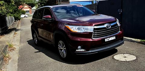 Toyota KLUGER 2015