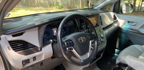 Toyota Sienna 2015