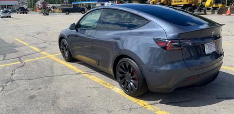 Tesla Model Y 2023