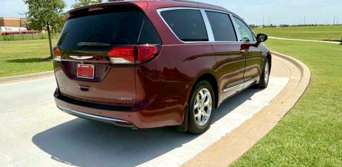 Chrysler Pacifica 2017