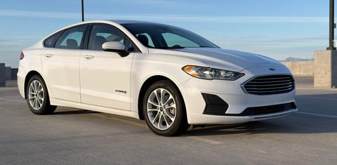 Ford Fusion Hybrid 2019
