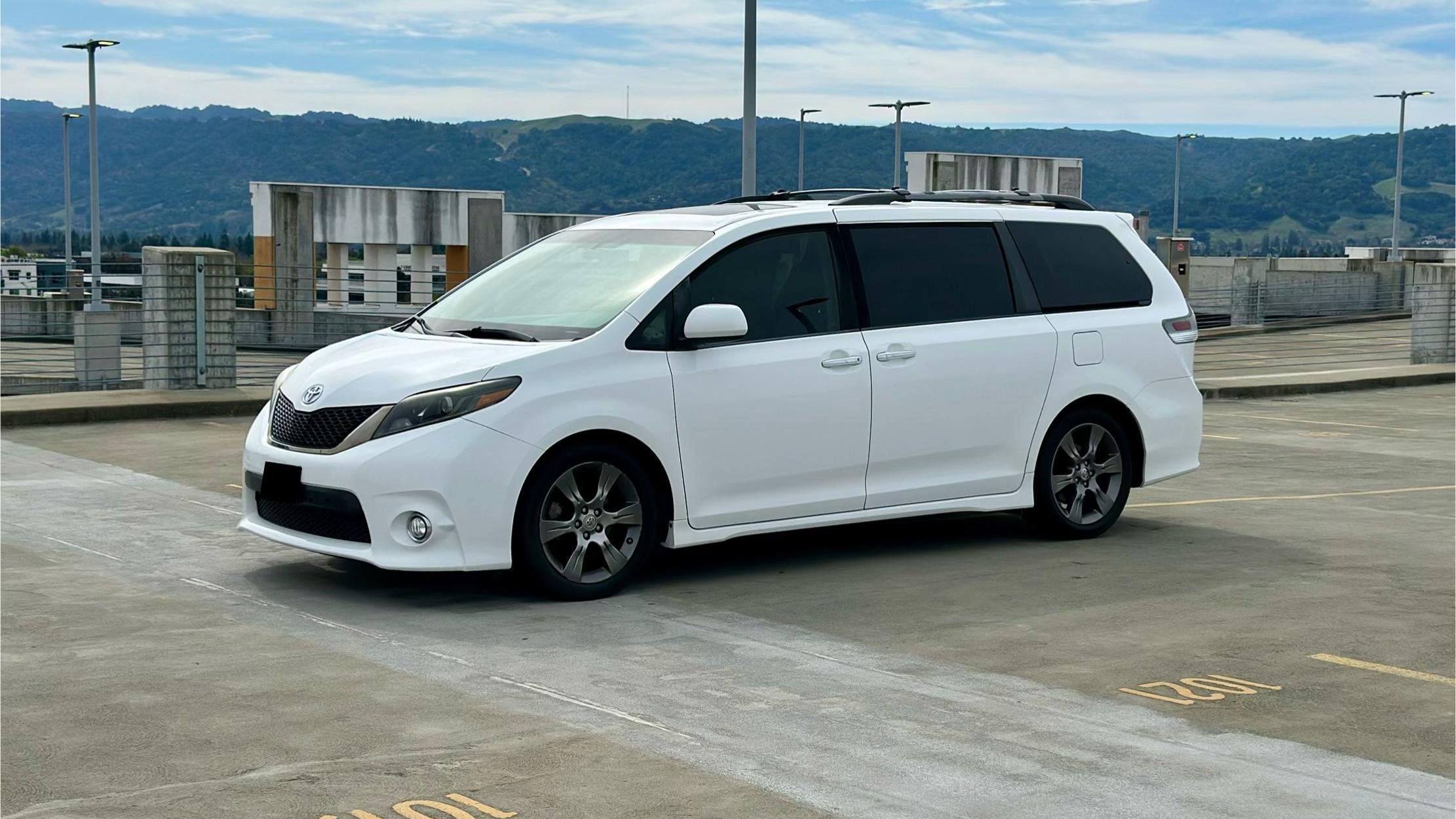 Toyota Sienna 2015 in Dublin, CA