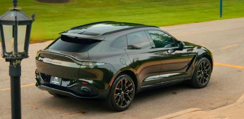 Aston Martin DBX 2021