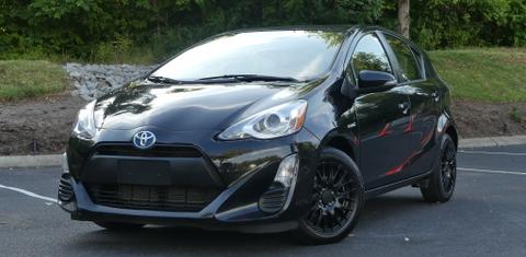 Toyota Prius c 2016