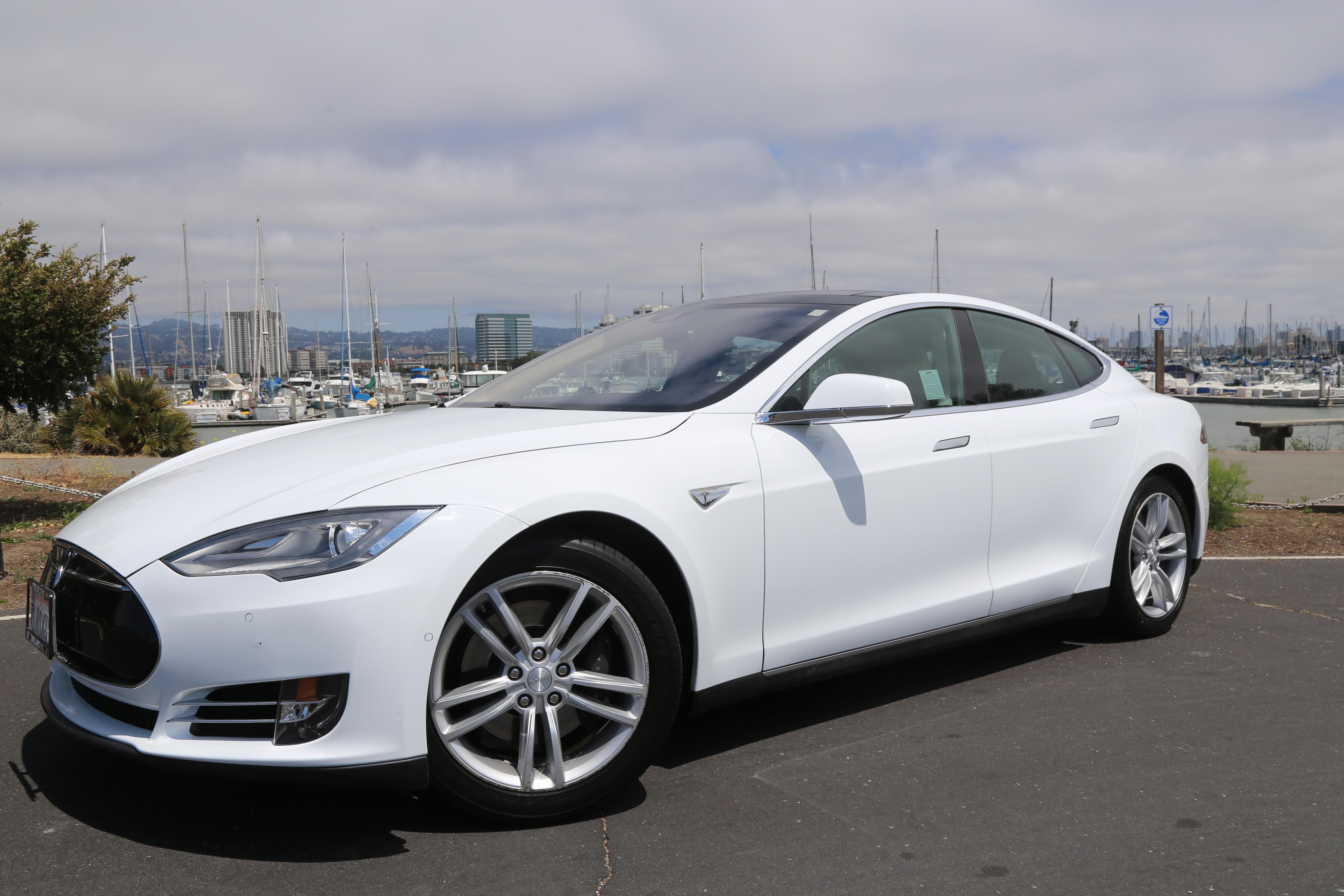その他 mi Tesla Model S 2015 rental in Oakland, CA by Jayraj | Turo