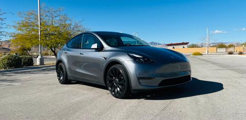 Tesla Model Y 2024