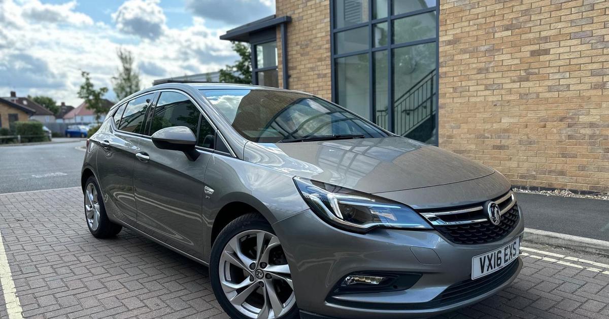 Vauxhall Astra 2016 rental in Perivale, ENGLAND by Nirav P. Turo